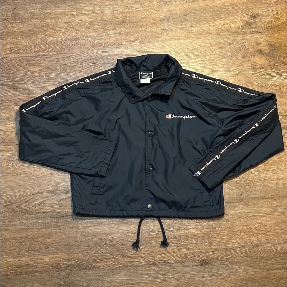 Champion Women's Black Cropped Windbreaker Jacket - Picture 2 of 7